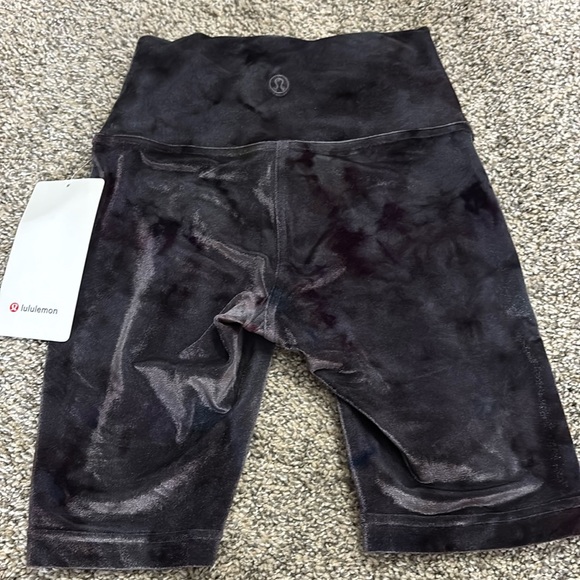 Lululemon Wunder Lounge Velour short size 4 - Picture 4 of 5